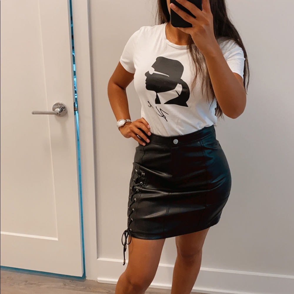 💗Karl Lagerfeld Black Lace Up Faux Leather Skirt